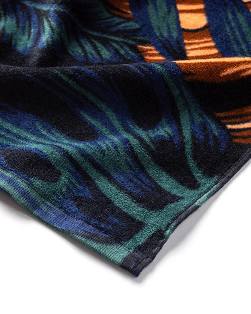 LEUS JUNGLE MADNESS TOWEL - Image 2
